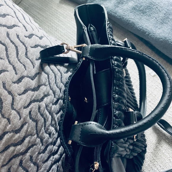 Jennifer Lopez handbag - Picture 4 of 7